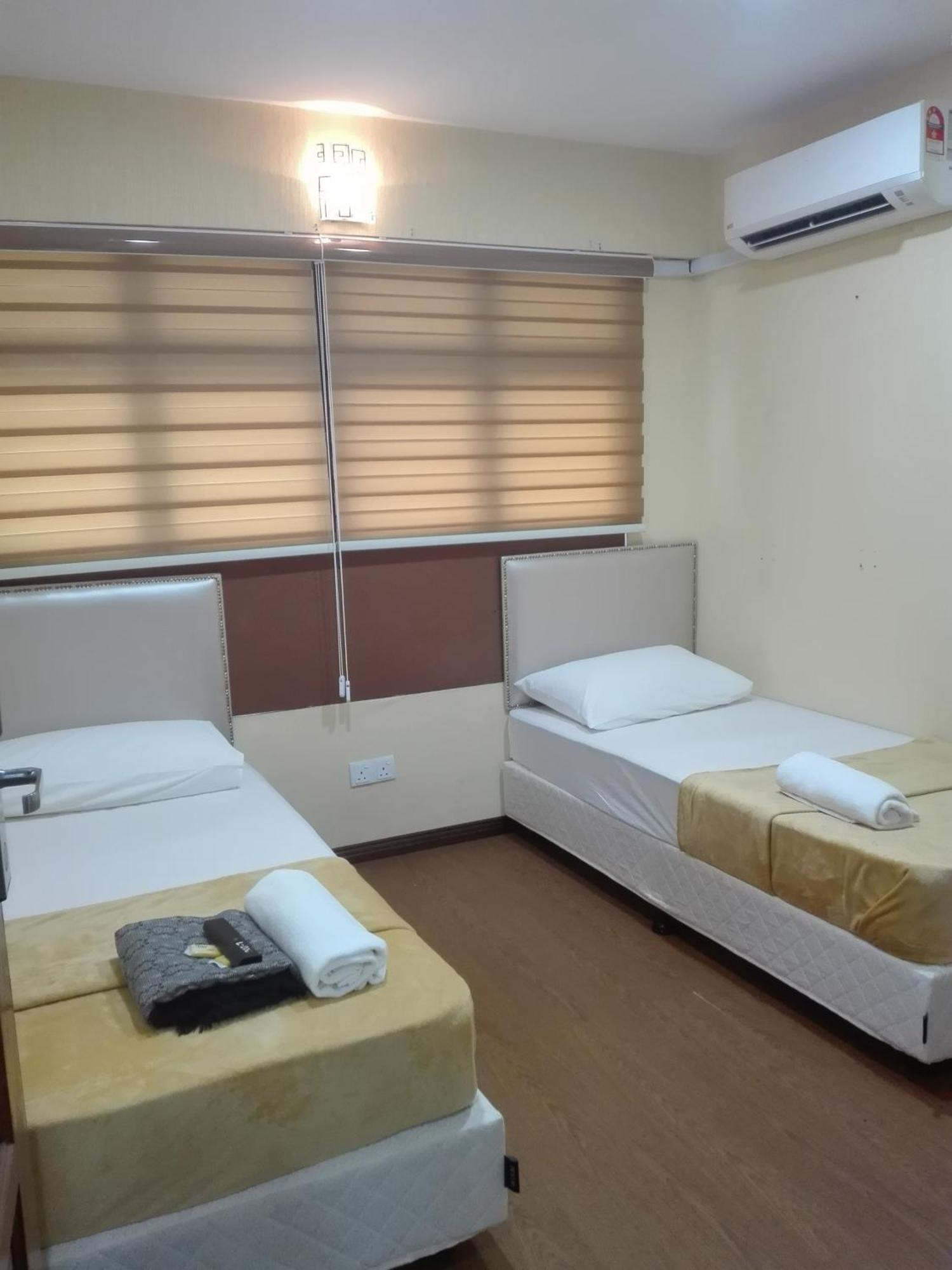 OYO 881 Bintang Square Hotel Kubang Kerian Esterno foto
