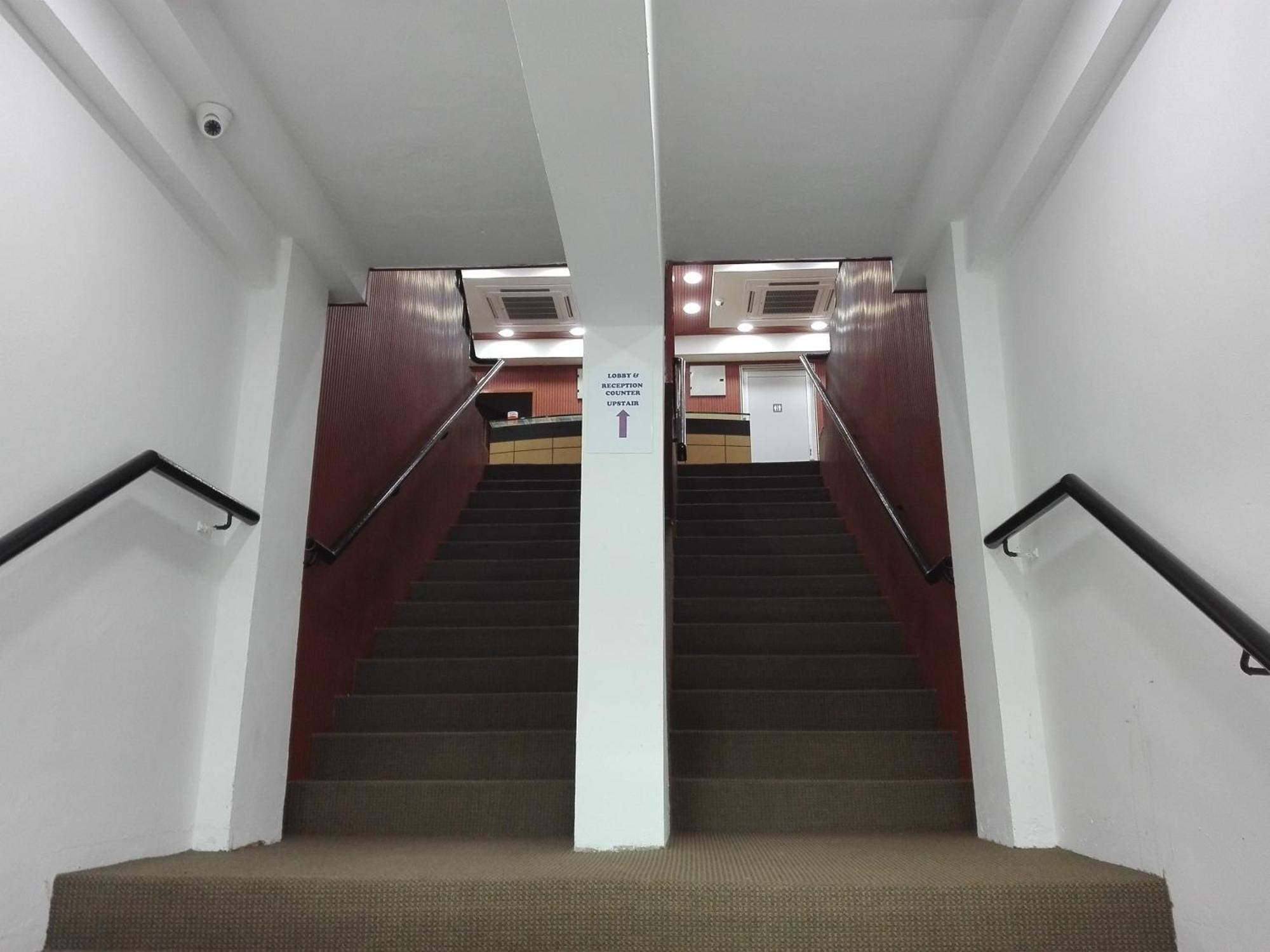OYO 881 Bintang Square Hotel Kubang Kerian Esterno foto