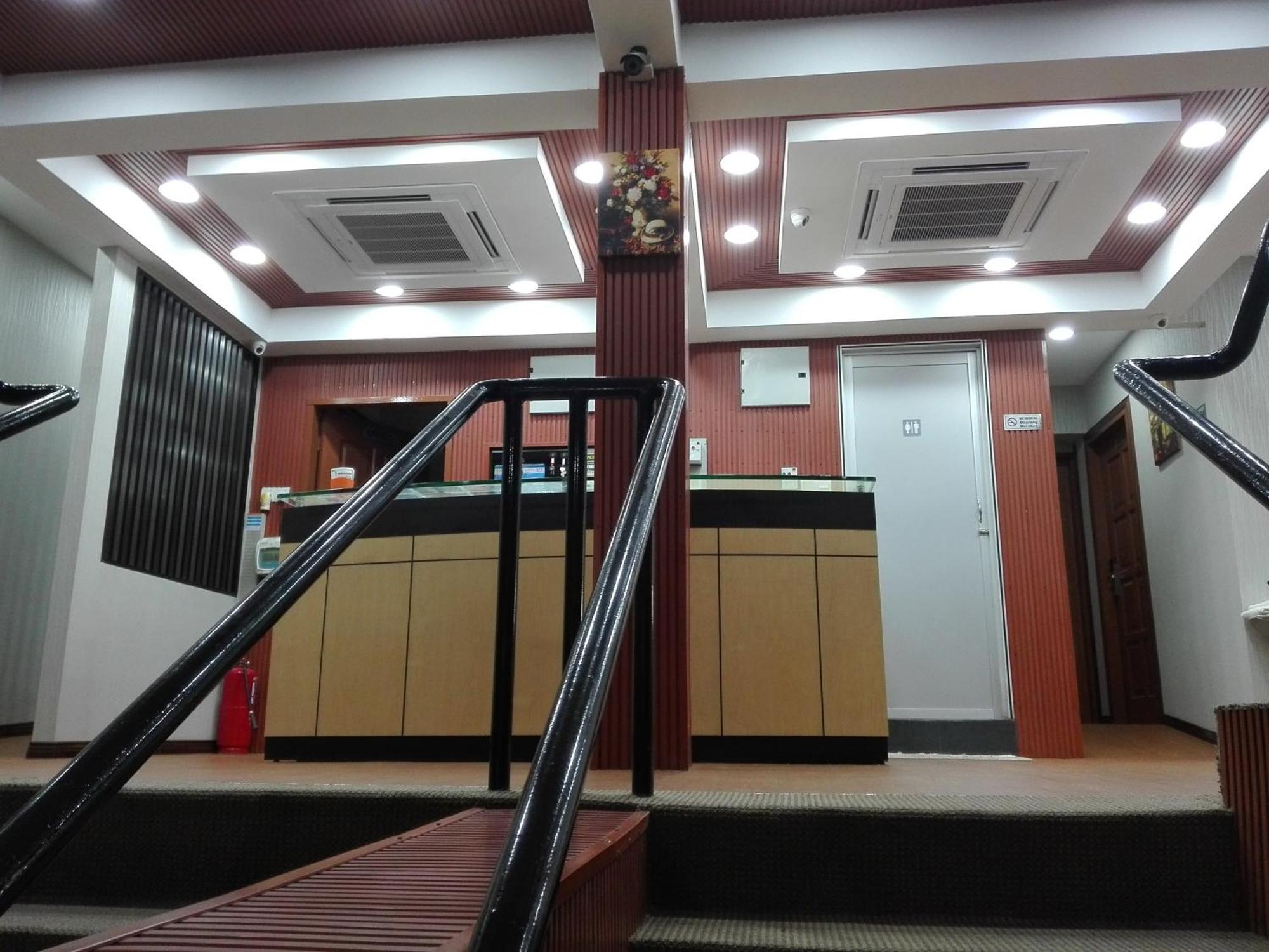 OYO 881 Bintang Square Hotel Kubang Kerian Esterno foto
