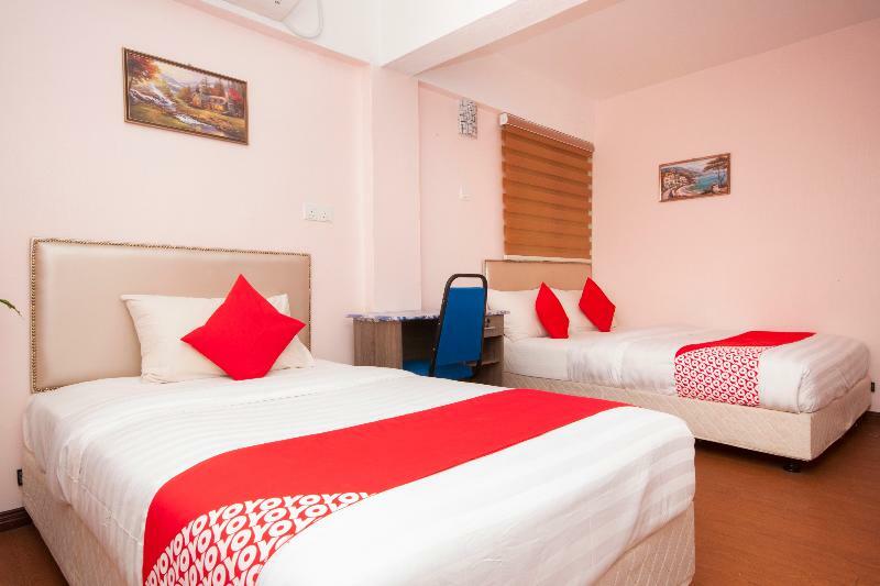 OYO 881 Bintang Square Hotel Kubang Kerian Esterno foto