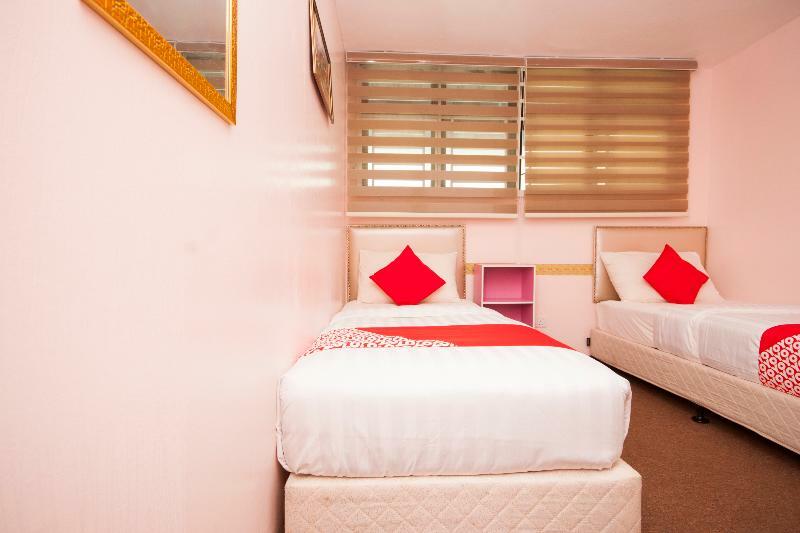 OYO 881 Bintang Square Hotel Kubang Kerian Esterno foto